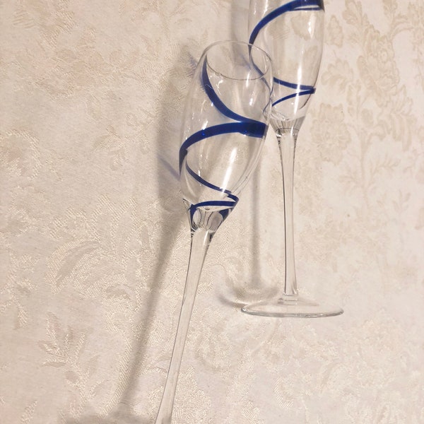 French Cobalt Champagne Flutes France Cobalt Swirled Glass Stemmed Glass Set Of Two Couples Barware Retro Den Bar Elegant Tall Glass