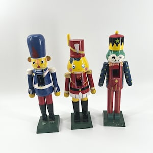 Antique Set Of Three Nut Crackers With A Perfect Aged Bright Paint Classic Nut Cracker Design All Old Handpainted Pieces