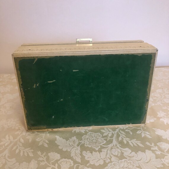 Vintage Cream Color Jewelry Box Gold Trim Jewelry Box… Gem