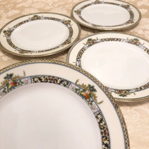 Rare 30s 40s Japan Dinner Plates With Gold Edges Green And Imperial Garden Detail Japan Dinner Plates Colorful Bouquet Edges