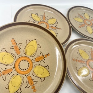 Vintage 70s 80s Home Kitchen Dinner Set Dinner Plates Hearthside Fleur De Lis Stoneware Hand Painted Oven Safe Japan