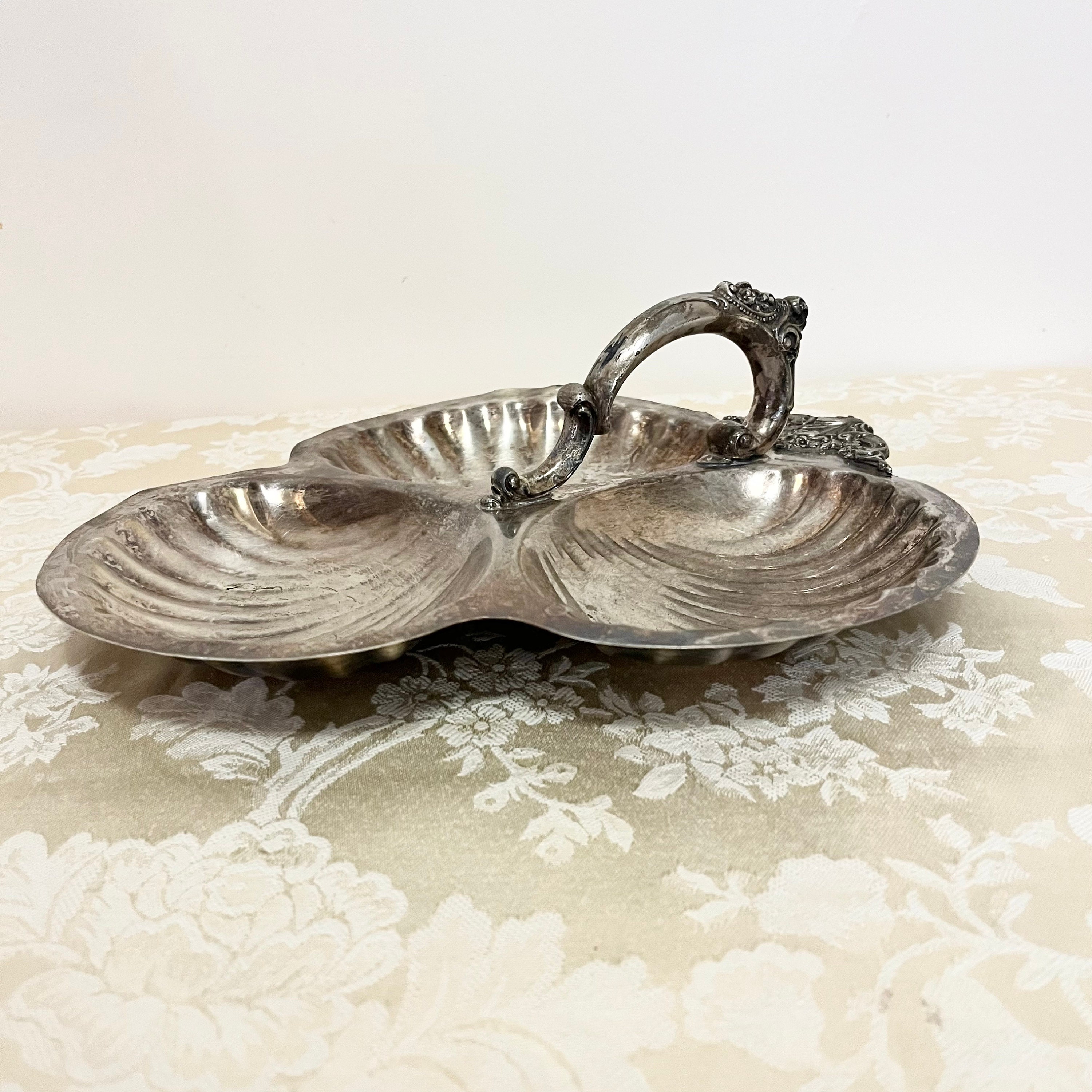 Baroque by Wallace 526 Silver Carrier With Handle Serving Tray