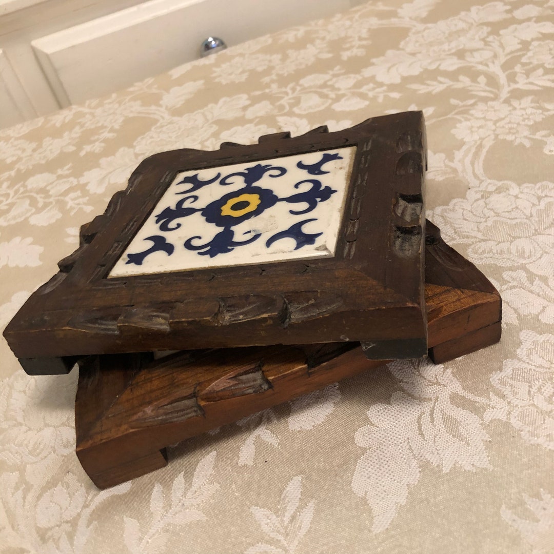 Italy Pottery Trivet Teracotta Bottom With White and Blue Glazed