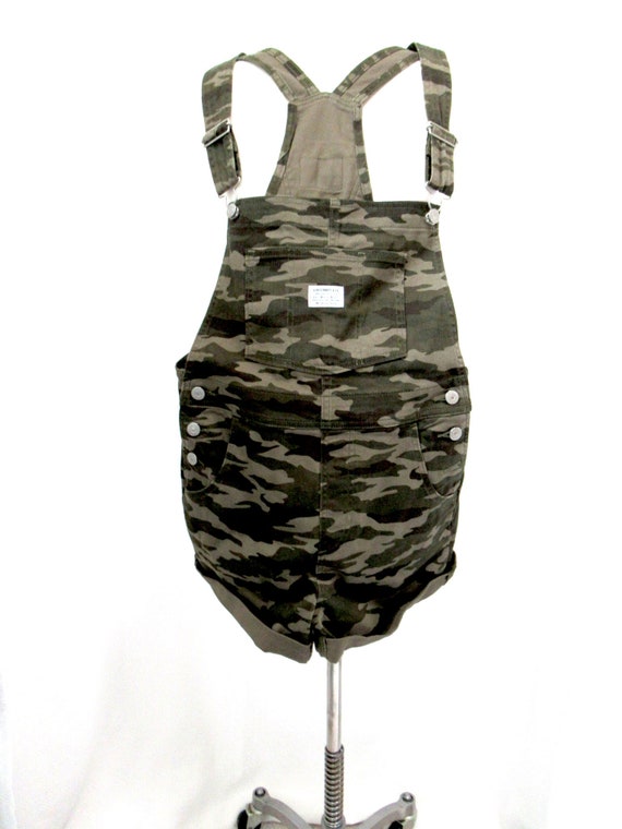 Vintage Levis Camo denim short overalls S. camoufl