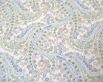 vintage twin paisley flat cotton sheet, sheet tablecloth, vintage fabric, twin bed size, paisley bed sheet, floral fabric,