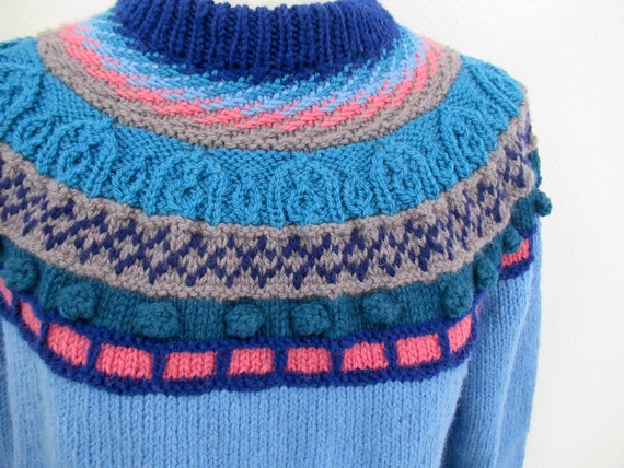 Vintage hand knit sweater, 80s blue sweater, fair… - image 3