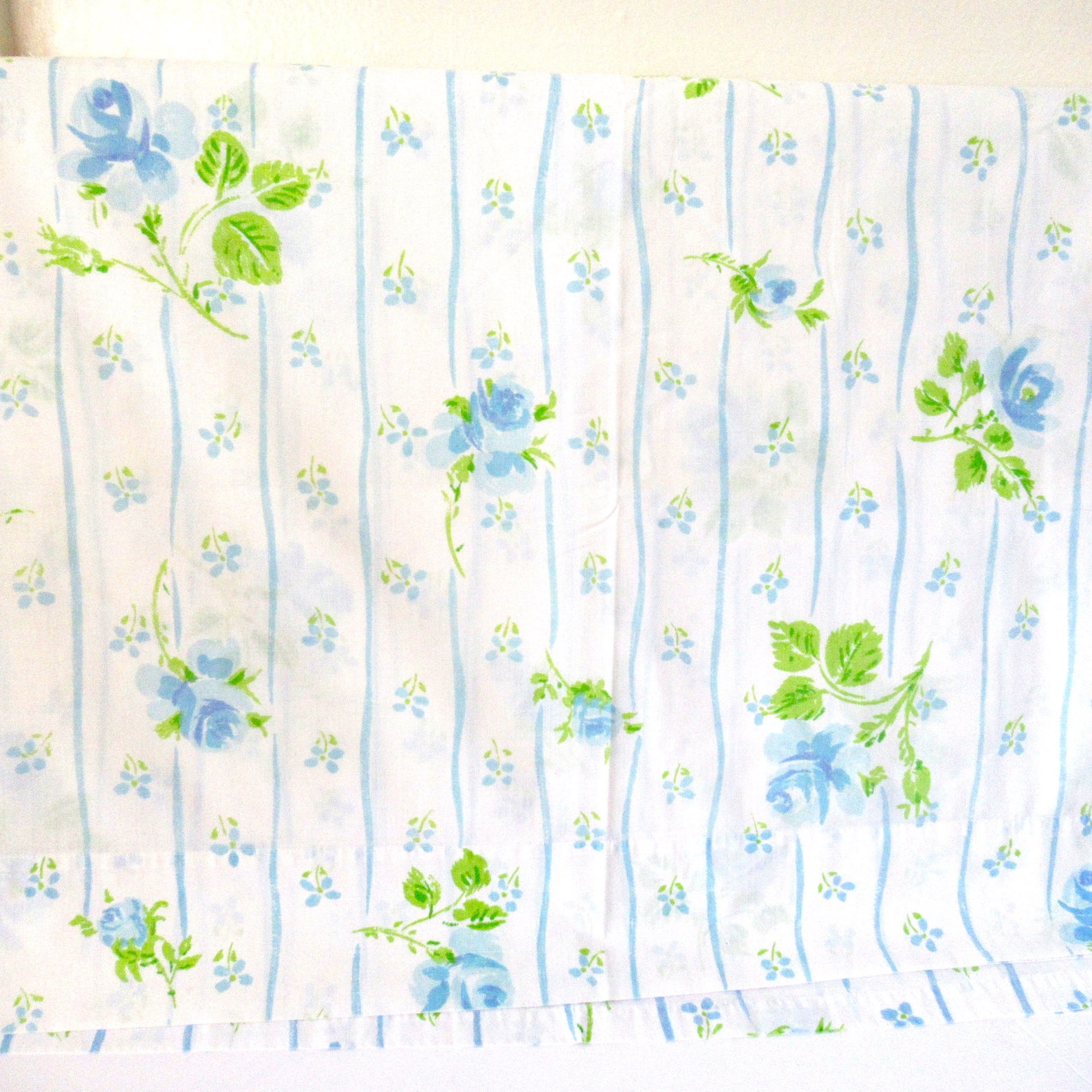 Vintage Twin Bed Flat Sheet Sheet Tablecloth Vintage Fabric Etsy