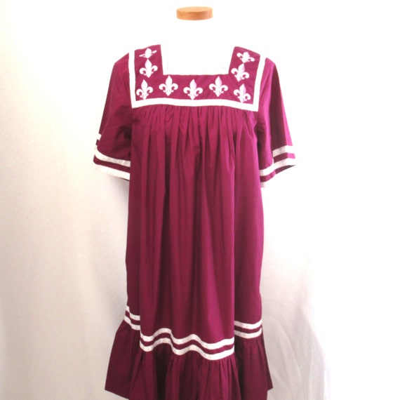 Vintage Muumuu dress, size PS, purple white dress… - image 1