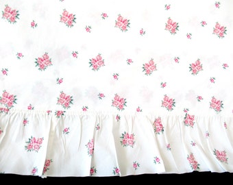 vintage twin floral flat sheet, sheet tablecloth, organic cotton twin sheet, floral bed sheet, floral fabric, Pottery Barn kids sheet