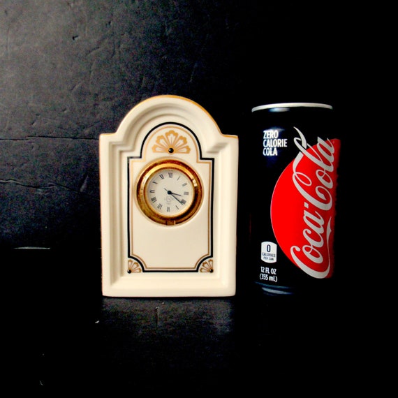 Small Lenox Clocks Change Batteries