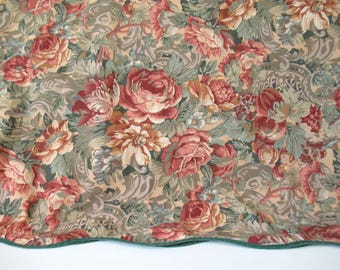 Vintage full flat floral sheet, floral sheet fabric, poly cotton fabric, floral bedding, country bedding, floral sheet fabric,
