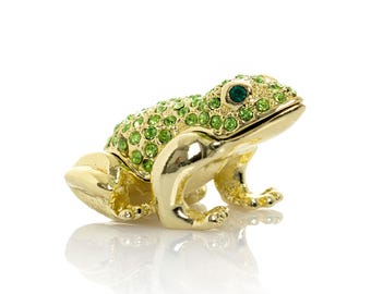 Green and Gold Sitting Toad