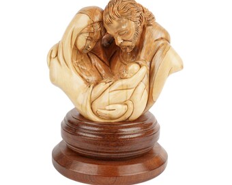 Holy Family in a circle of love – Hand-carved olive wood sculpture from Bethlehem (21 cm)