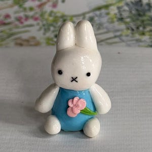 Polymer clay bunny charm or keychain - Miffy with flower