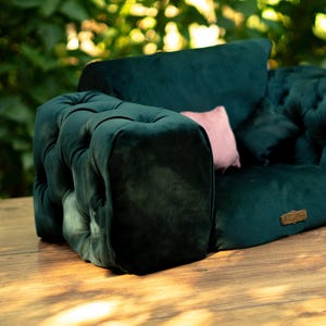 Luxury Pet Couch Set with *FREE GIFT*Personalized Name Tag + 2 Pillows – Luxury pet Sofa for Cats & Small Dogs, Handmade Plush Pet Furniture