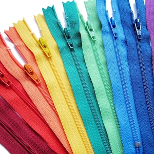 Rainbow YKK Zippers Set: Sewing & Crafting Supplies, 4&quot;-22&quot;
