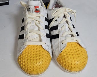 New Adidas Superstar J x LEGO H03958  White Black Yellow Retro OG Stripes