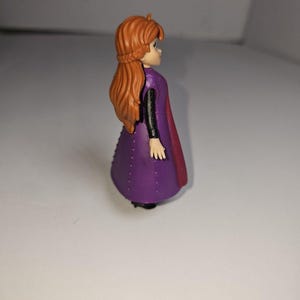 Disney Frozen 2 Anna Small Doll 4" with Removable Cape Hasbro image 2