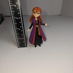 Disney Frozen 2 Anna Small Doll 4" with Removable Cape Hasbro image 5
