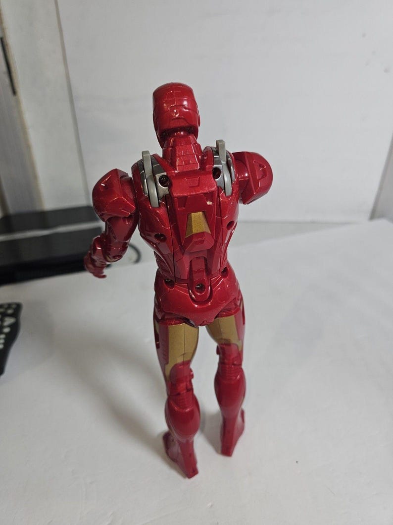 Marvel Iron Man 10-inch Action Figure #37494 Talking and Sounds 2012 image 2