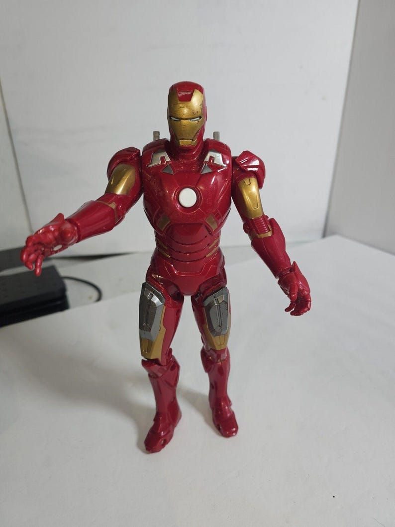 Marvel Iron Man 10-inch Action Figure #37494 Talking and Sounds 2012 image 1