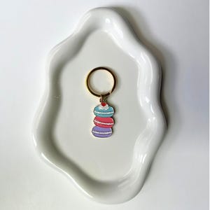 Macaron Enamel Keychain, cute food keychain, gift for foodie, pastel accessories, wallet accessories