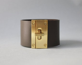 Chic Bold Gold Plated Leather Bracelet, Wide Vegetable Tanned Leather Cuff for Women, Gold Metal Ornament, Etoupe Leather Bracelet (BLM018)