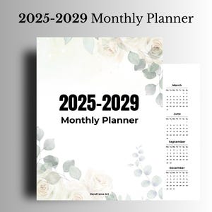 Könnte beinhalten: Ein weißer 2025-2029 Monatsplaner mit floralen Akzenten. Das Cover zeigt den Titel in fetter schwarzer Schrift, mit einer kleineren Kalenderansicht auf der rechten Seite. Das Design umfasst Aquarellrosen und Eukalyptusblätter.