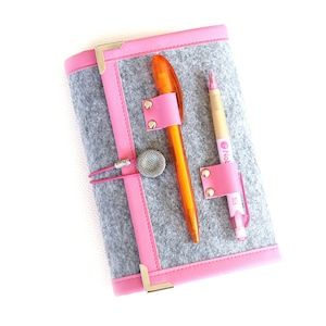 Hot pink gray with pen loops ring binder agenda/ organizer/ day plannerA5 organizer/ A5 planner /Personel size planner/ Notebook cover