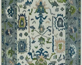 Hand Knotted Oushak Wool Rug: Traditional Floral Medallion, 8x10 ft