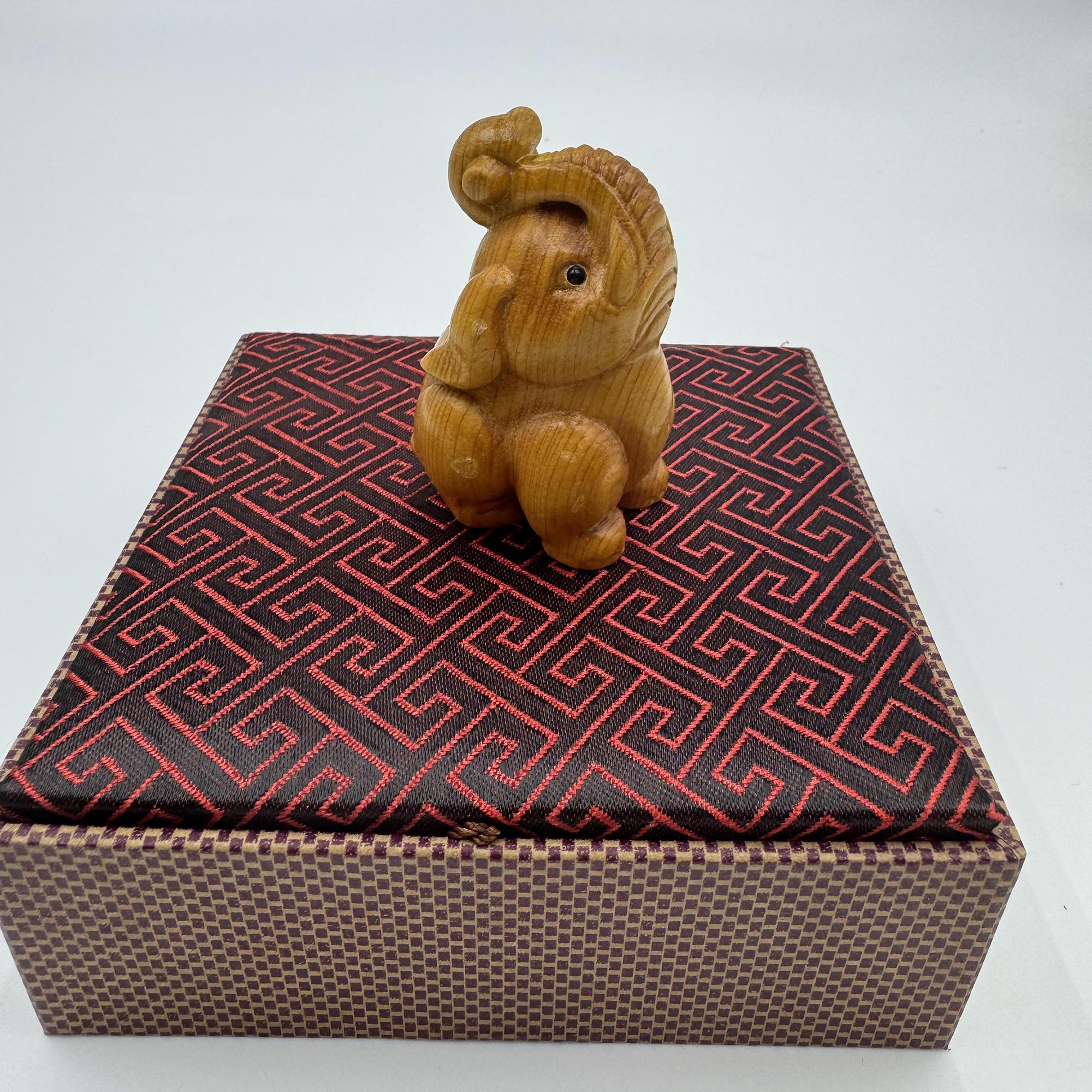 木製動物彫刻 約30cm 茶色 木製動物彫刻 約30cm 茶色 木製動物彫刻 約30cm 茶色