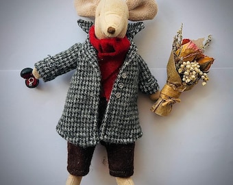 Roupa feita à mão para o rato papai estilo Maileg – Roupas, aliança de casamento e flores.