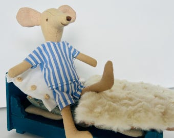 Miniature Wooden Bed Set with Bedding & Pyjamas – 1/12 Scale Dollhouse Furniture