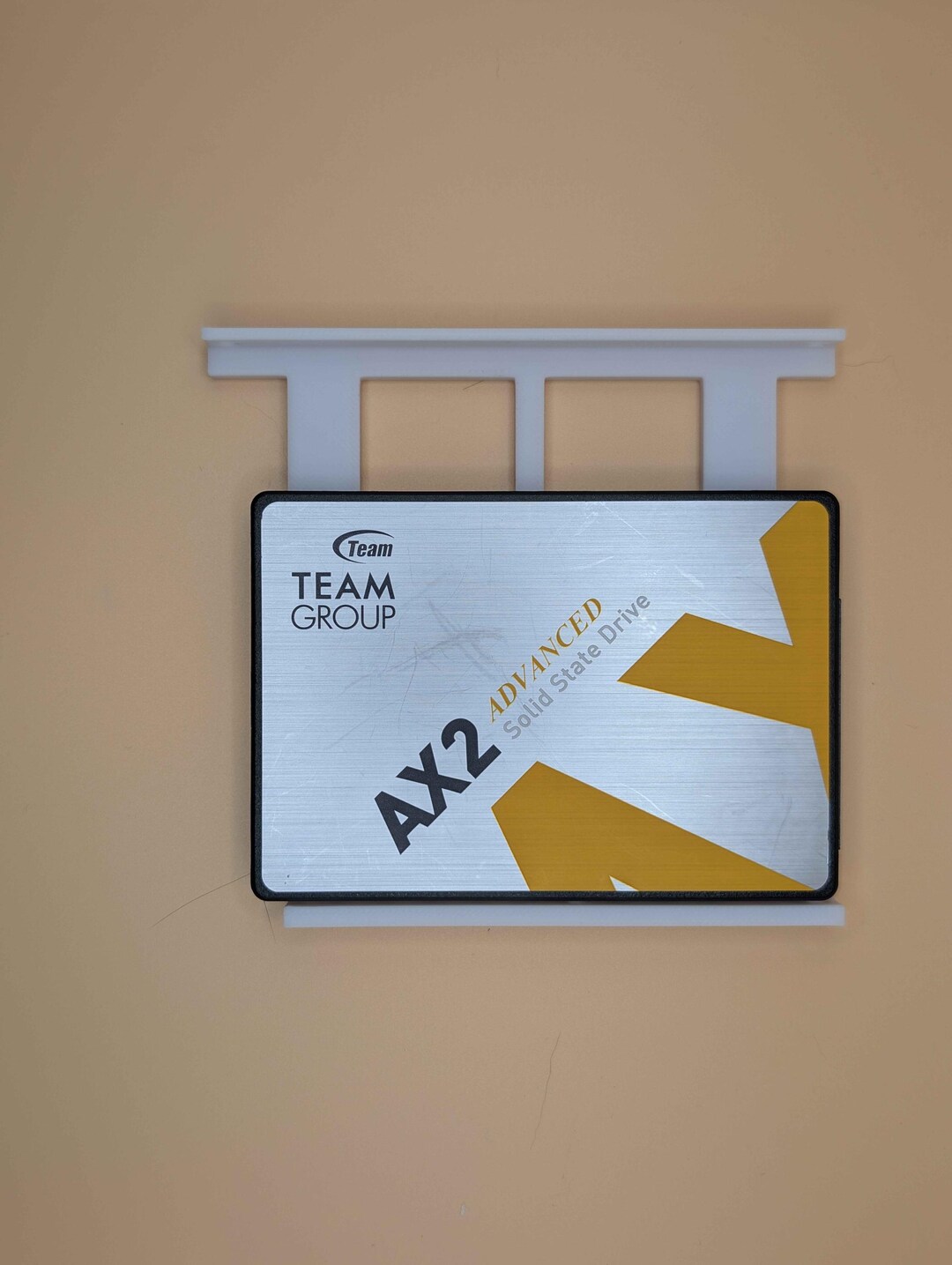3D Printable SSD Mount 2.5 to 3.5 adapter by Peter Moore