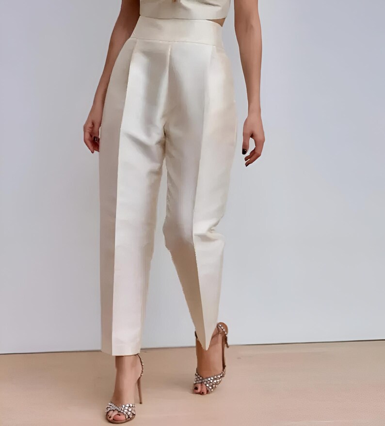 Trendy women co-ord suit set with sleek tailored design