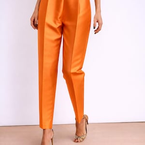 Orange Satin-Seide Formelle Bürohose für USA-Frauen, Unternehmenshose mit hoher Taille und Tank Top