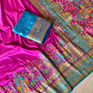 Floor shot of Handmade Pink Pashmina Silk Saree, Zari Weaving, Darbari Woven Pallu, Festive Wear Saree for UK Women