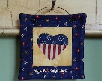 Patriotic Heart Flag Mini Quilt ~ 6 Inch Patriotic Wall Hanging ~ USA Flag Quilt ~ Home Wall Decor ~ Independence Day Decoration