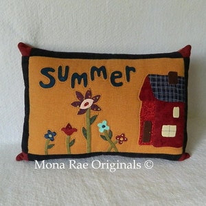 Summer Pillow 15 x 20 House, Flower Applique, Quilted Original Design image 1