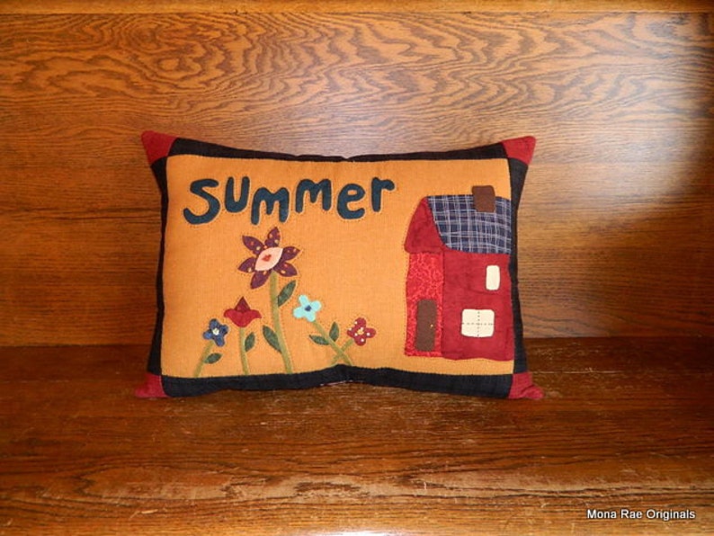 Summer Pillow 15 x 20 House, Flower Applique, Quilted Original Design image 5