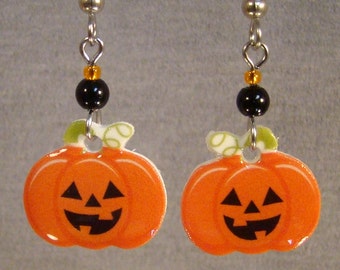 26 Pink pumpkin jack o lantern beads SK21