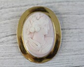 Antique 10K Yellow Gold Carved Shell Cameo Brooch Pretty Lady Harp Luxury