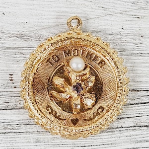 Vintage 14K Yellow Gold Mothers Charm Pendant Flower Small Luxury Pretty