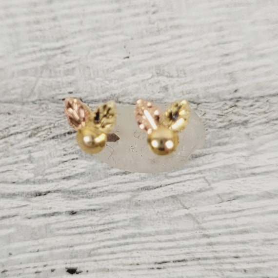 Vintage 14K Rose Yellow Gold Leaf Stud Earrings S… - image 1