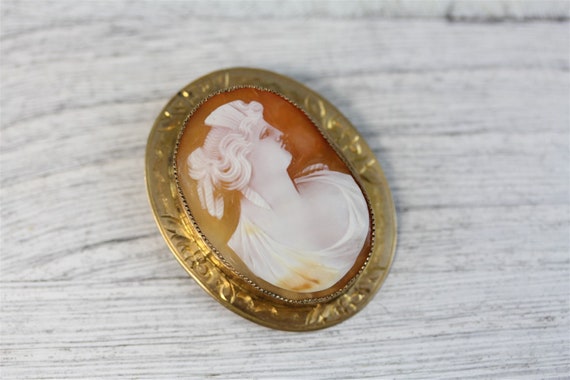 Art Deco 10K Yellow Gold Carved Shell Cameo Brooc… - image 2