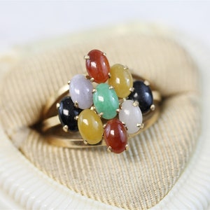 Vintage Mid Century Asian 14K Yellow Gold Jade Onyx Carnelian Cluster Bold Ring Luxury (7.5)