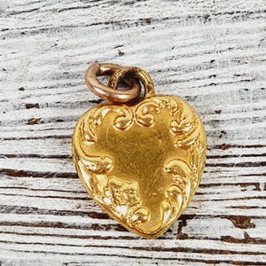 Vintage 10K Yellow Gold Puffed Heart Charm Pendant Small Luxury Pretty