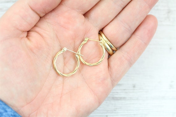 Vintage Twisted Hoops 14K Yellow Gold Hoop Earrin… - image 4