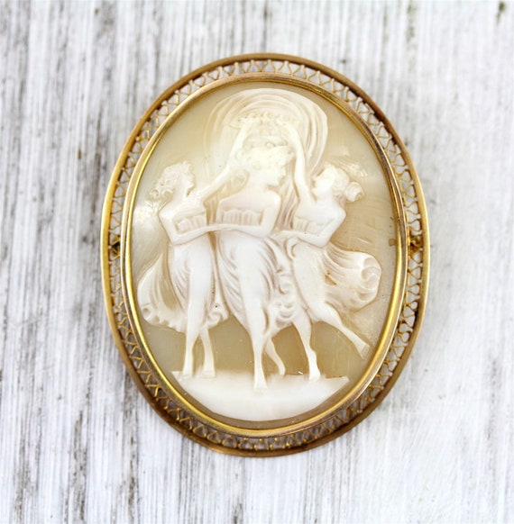 Antique 1930's Three Graces 14K Yellow Gold Shell 