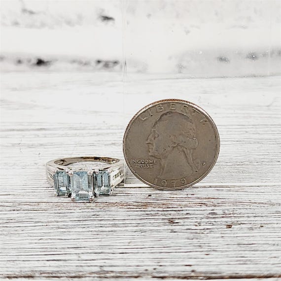 Vintage 10K White Gold Aquamarine Diamond Ring 6.… - image 9